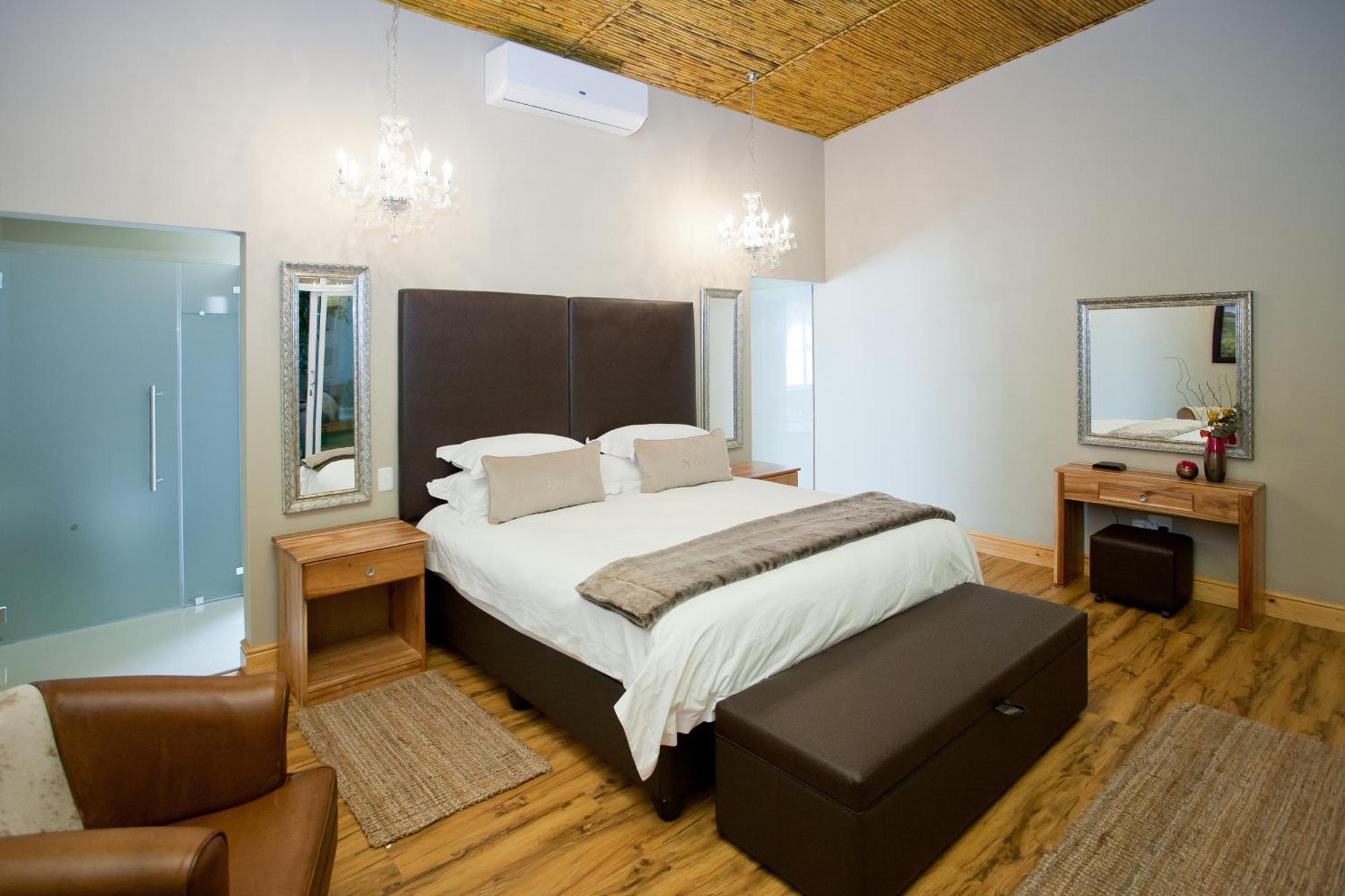 Вилла Surval Boutique Olive Estate Оудсхорн Номер фото