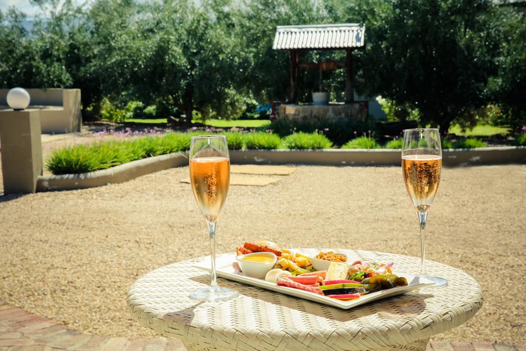 Вилла Surval Boutique Olive Estate Оудсхорн Экстерьер фото