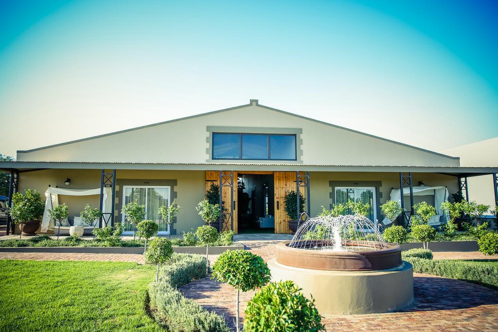 Вилла Surval Boutique Olive Estate Оудсхорн Экстерьер фото